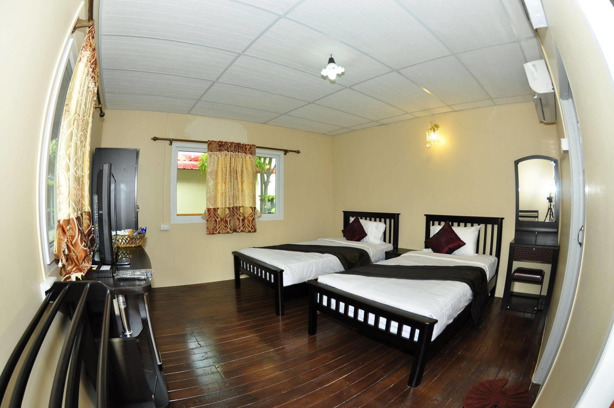 सहारा Ba Kao Bay 3*
